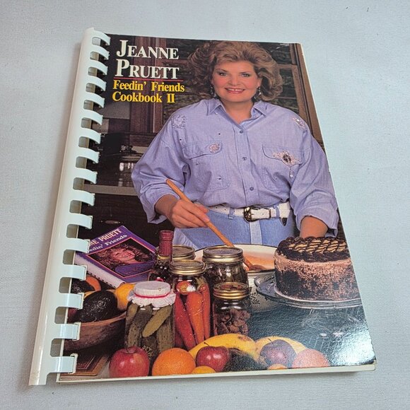 Vintage 1988 Jeanne Pruett Cookbook "Feedin' Friends II" Softcover Spiral Bound - Picture 1 of 11